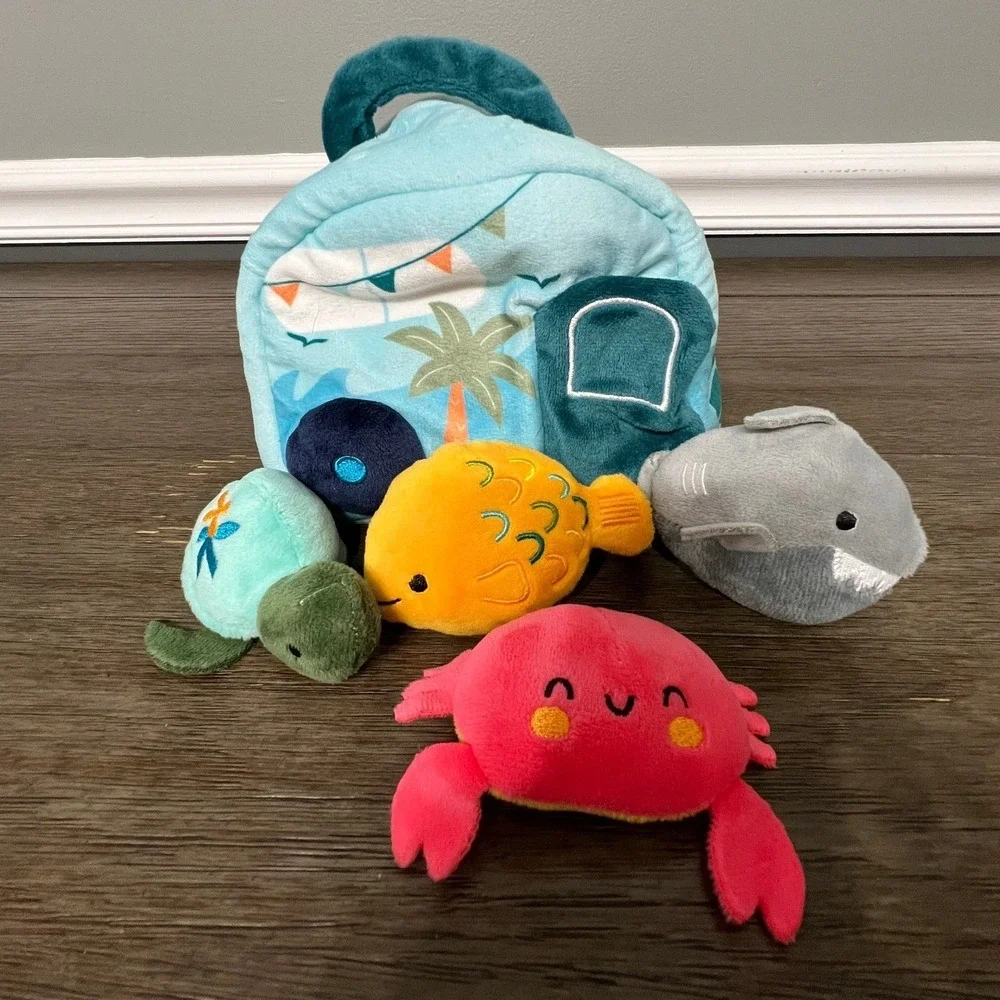 Carters Beach House‎ Carrier with 4 Sea Animals Plush Set
